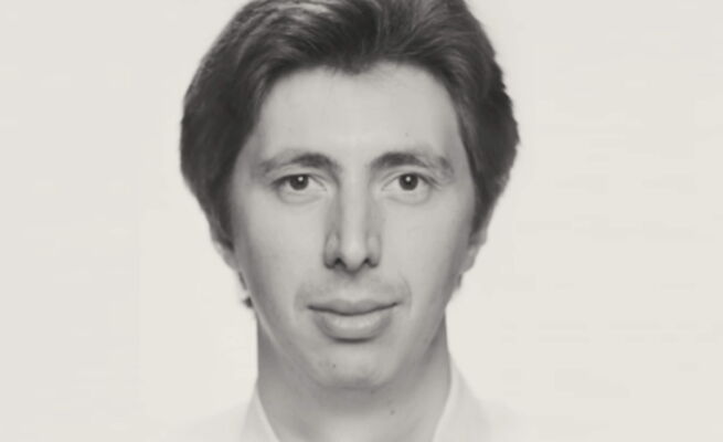 Valentin Anikin als Onkel Bonze 