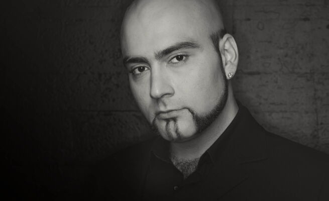 Sebastian Campione als KUNO                                        