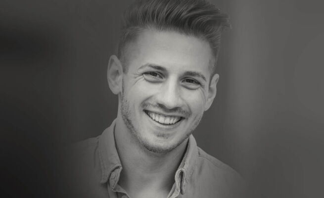 Christian Rosprim als Bobby / Matrose 1 