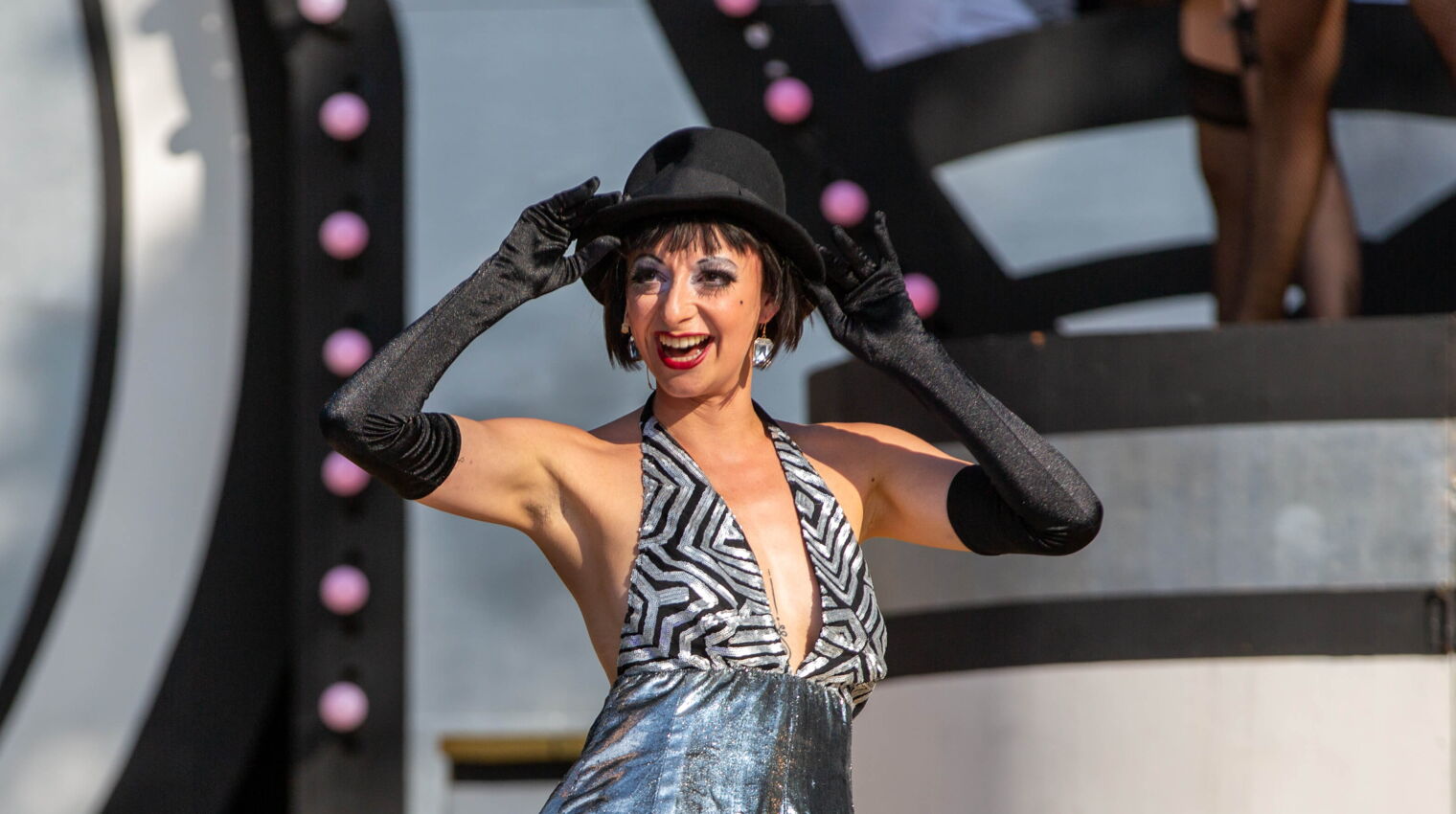 „Cabaret“ feiert heute Premiere!