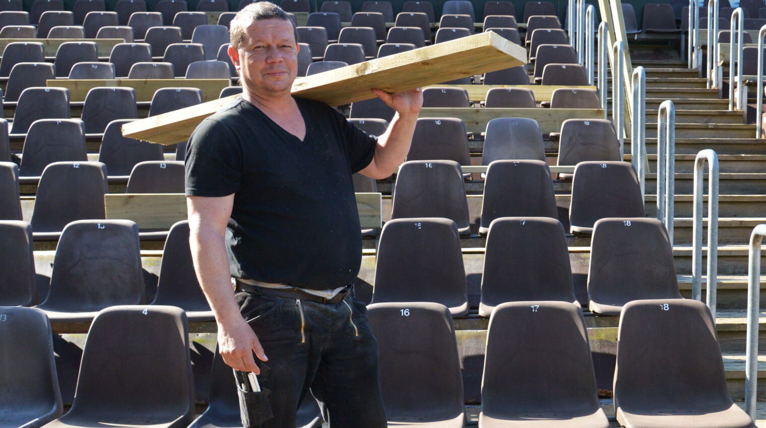 Alle Hände voll zu tun für sichere Plätze auf der Seebühne